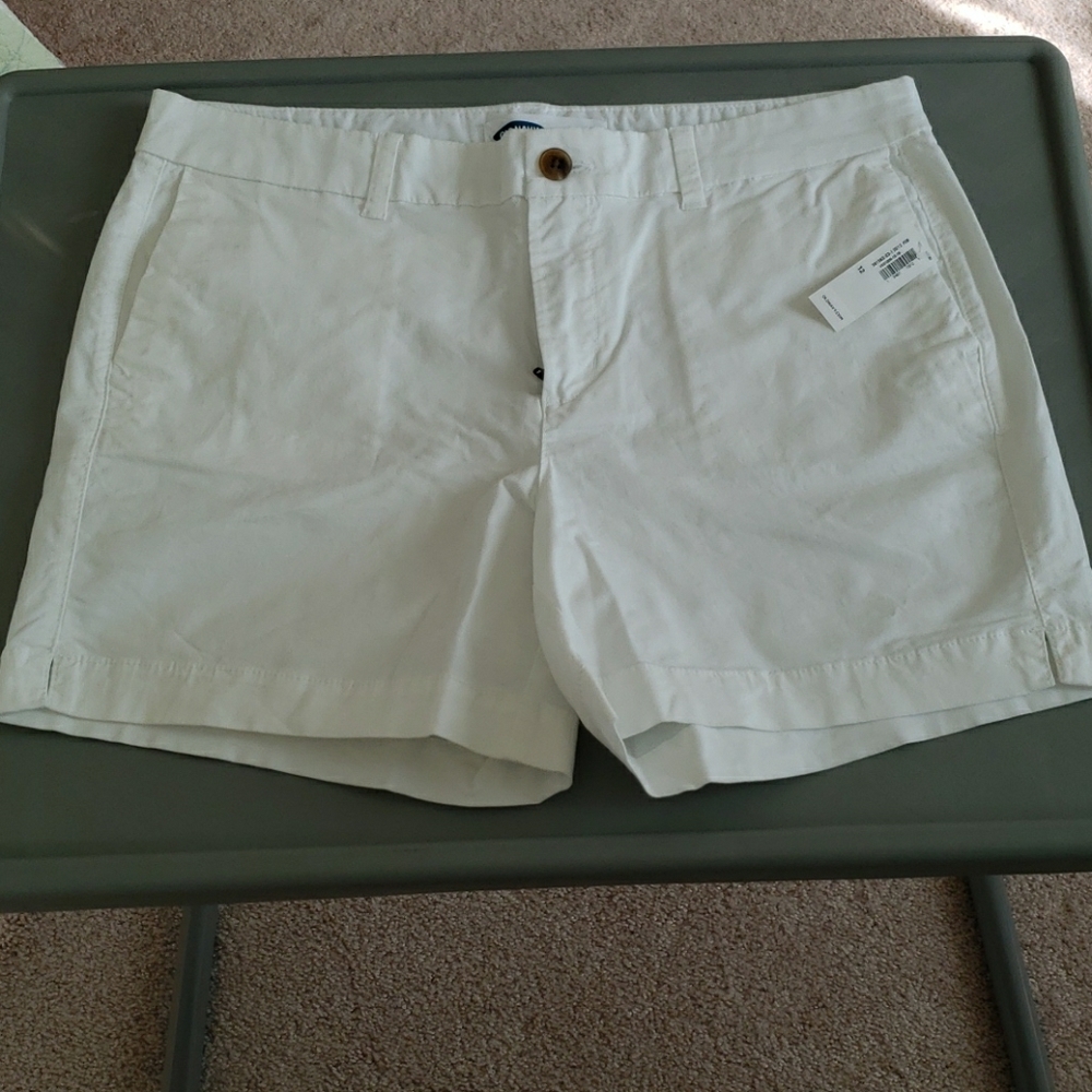 BNWT Old Navy Sz 12 White 5-in Chino Shorts